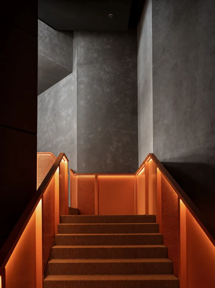 Colour Changing and Lighting Control by Elevage Lighting Group